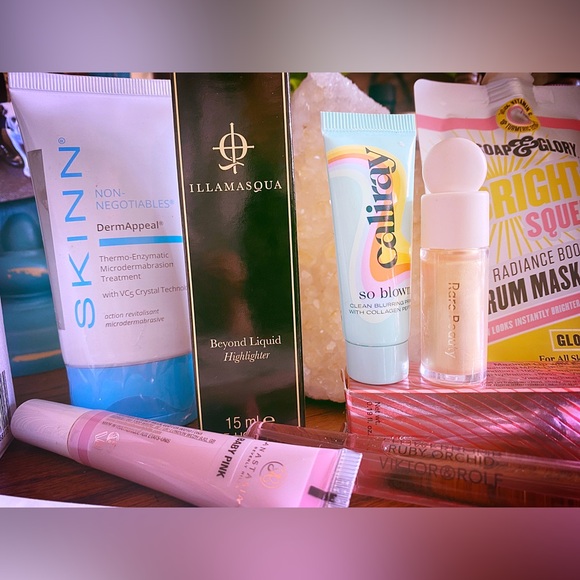 15 Beauty Products, 8 Full Size (Retail $344) - Picture 1 of 14